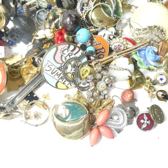 Jewelry Mixed Lot Crafts Reuse Scrap Junk Repair Wear Vintage to Now 3.5lbs - Picture 4 of 15